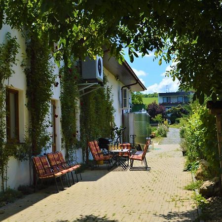 Penzion v rodinném vinařství Kadubcovi Lipov Extérieur photo